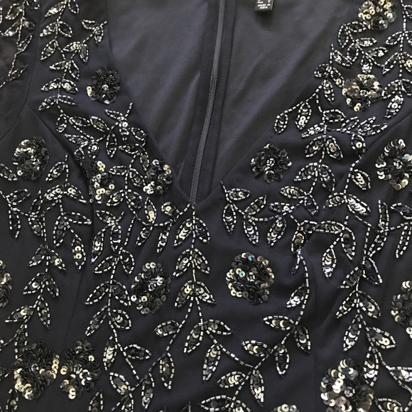 NWT $550 AIDAN MATTOX Fully Beaded V-neck Gown - Picture 10 of 16